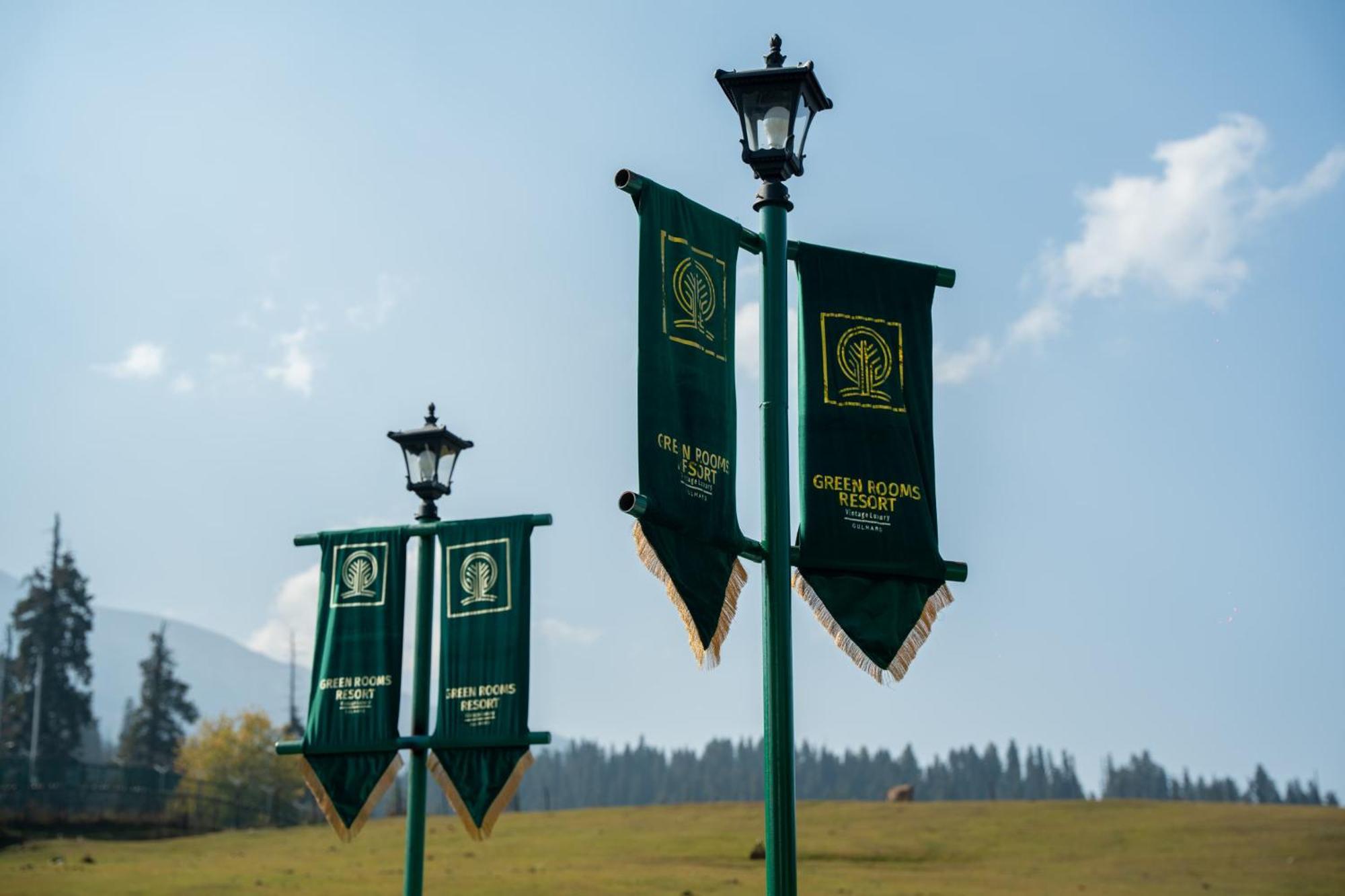 Green Rooms Resort Gulmarg Esterno foto
