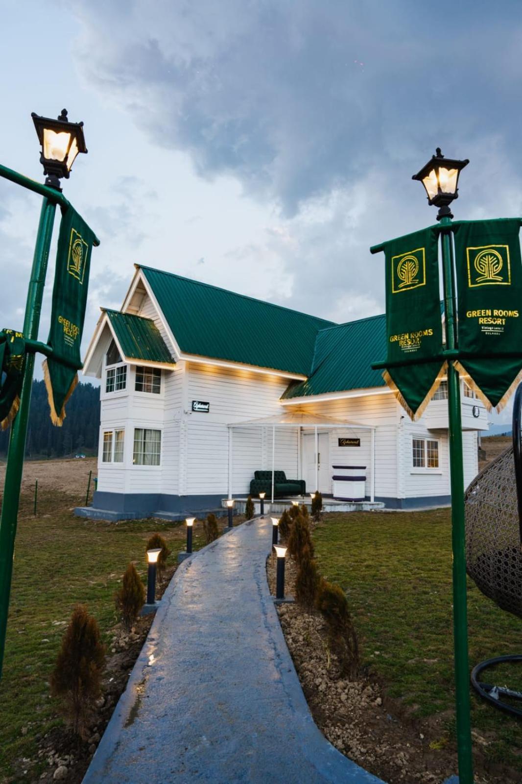 Green Rooms Resort Gulmarg Esterno foto