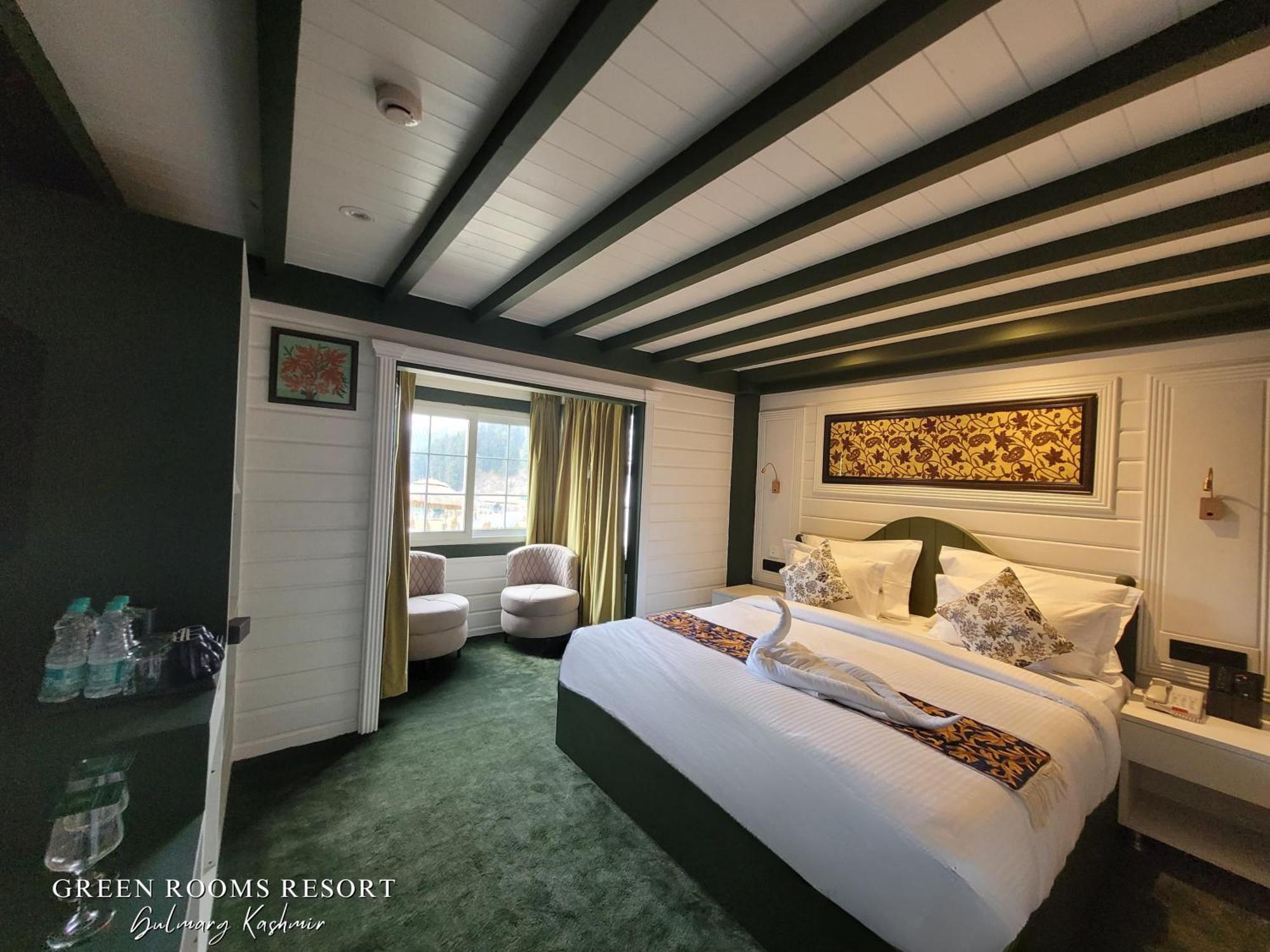 Green Rooms Resort Gulmarg Esterno foto