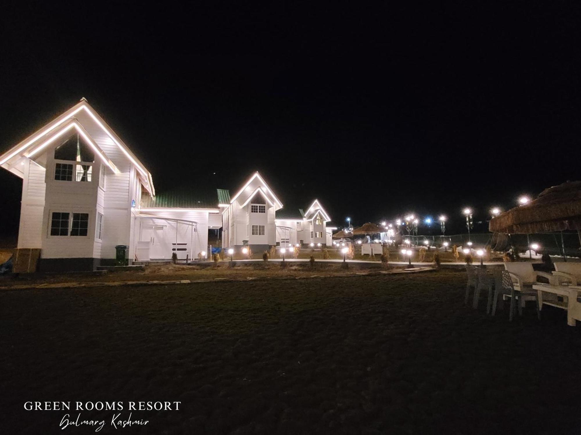 Green Rooms Resort Gulmarg Esterno foto