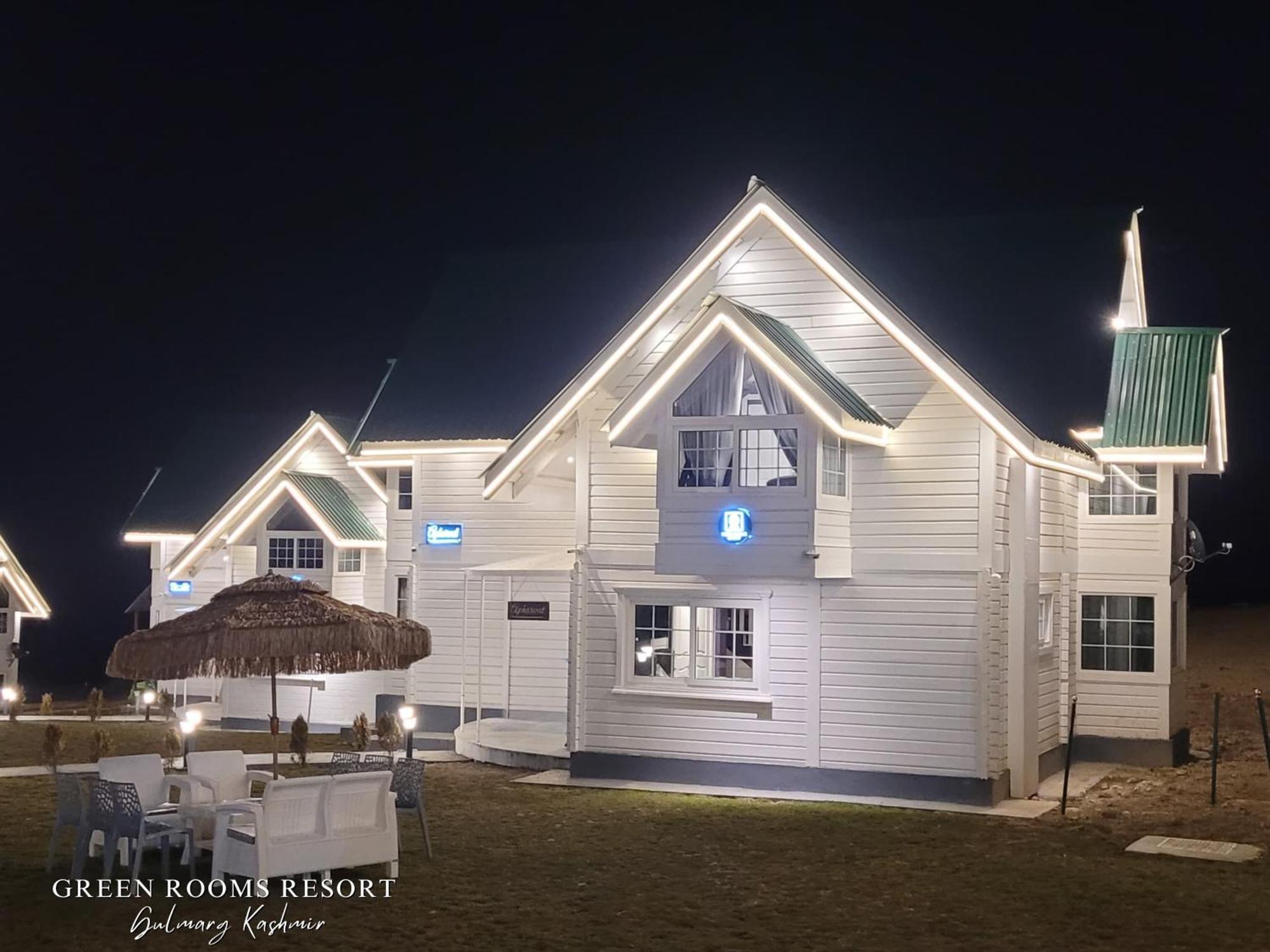 Green Rooms Resort Gulmarg Esterno foto