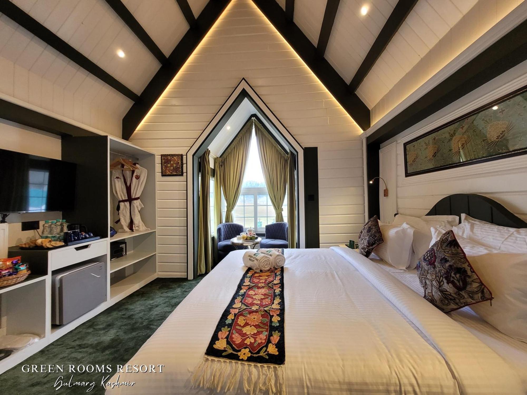 Green Rooms Resort Gulmarg Esterno foto