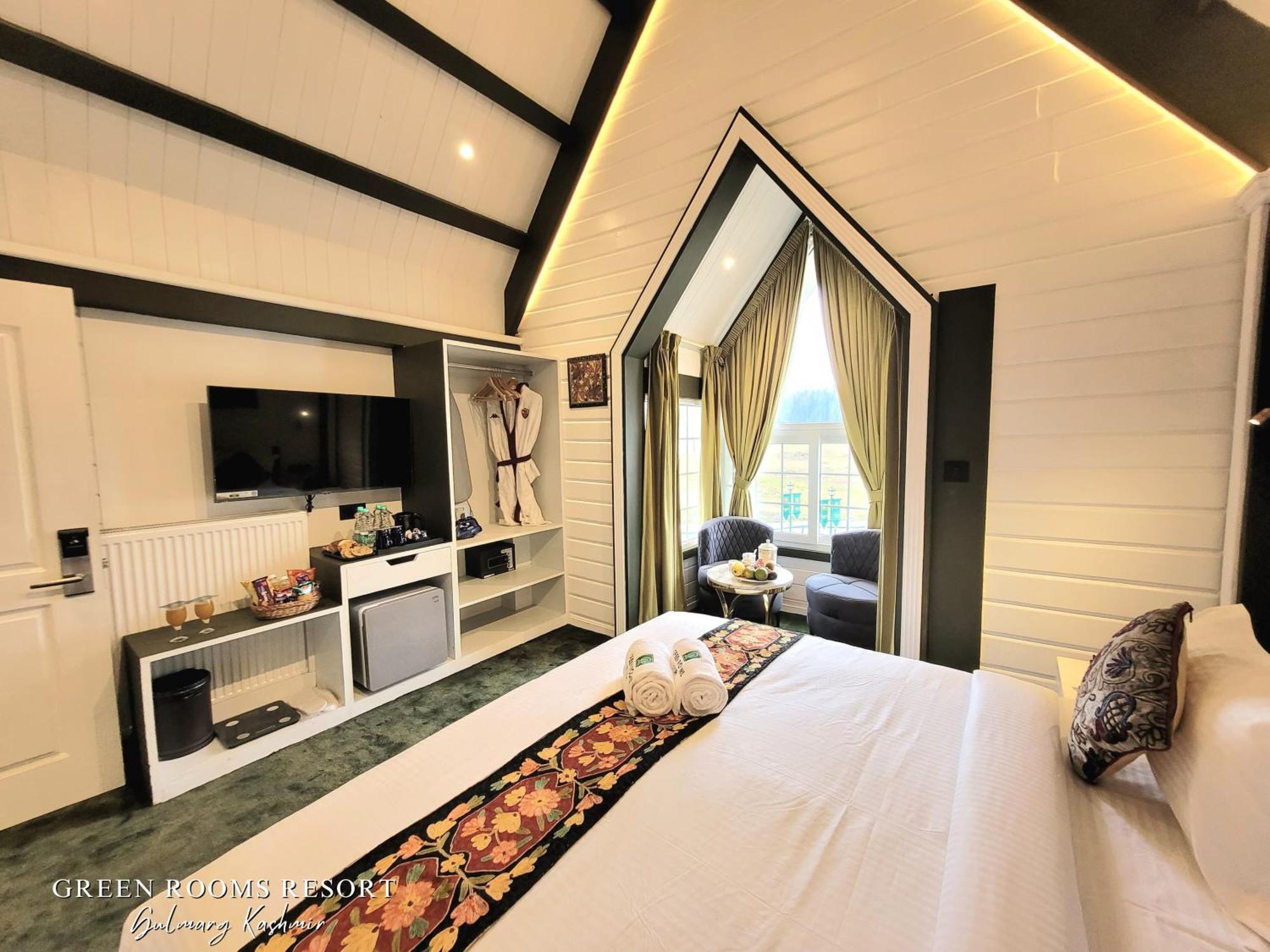 Green Rooms Resort Gulmarg Esterno foto